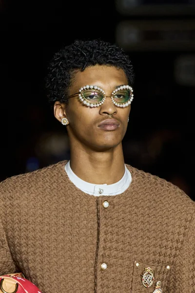 Look 136